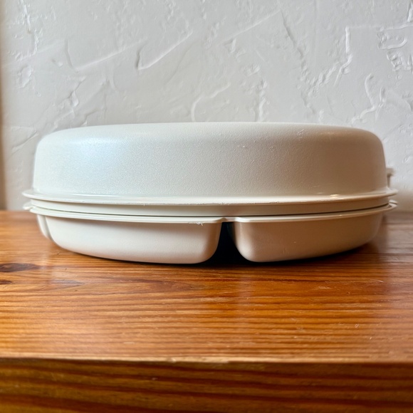 Vintage White Tupperware Relish Tray with Lid & Center Dip Bowl - Picture 7 of 14